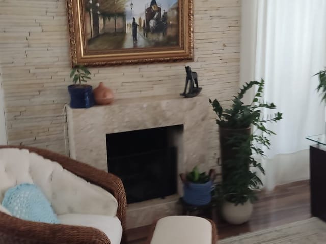 Casa 4 quartos e 5 banheiros, à venda, no bairro São João em Curitiba
