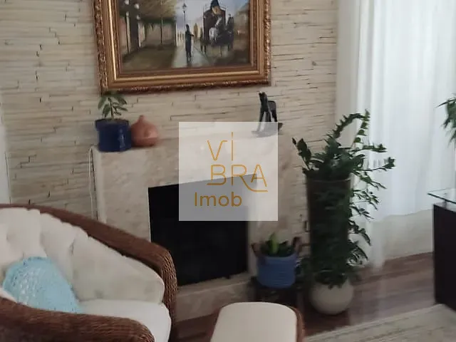 Casa 4 quartos e 5 banheiros, à venda, no bairro São João em Curitiba