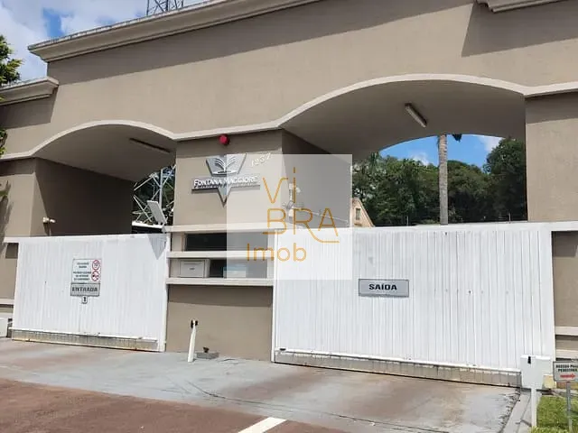 Casa 4 quartos e 5 banheiros, à venda, no bairro São João em Curitiba