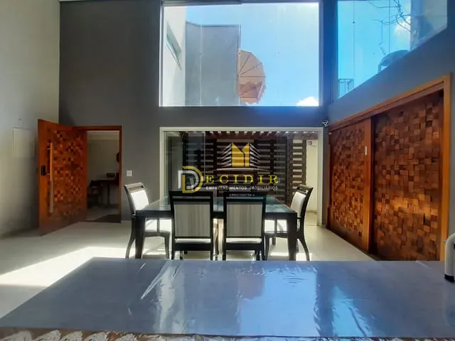 Casa 4 quartos e 5 banheiros, à venda ou para alugar, no bairro Vila Invernada em São Paulo