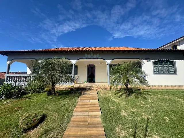 Casa com 864m² 3 quartos e 5 banheiros, à venda, no bairro Vila Planalto em Campo Grande