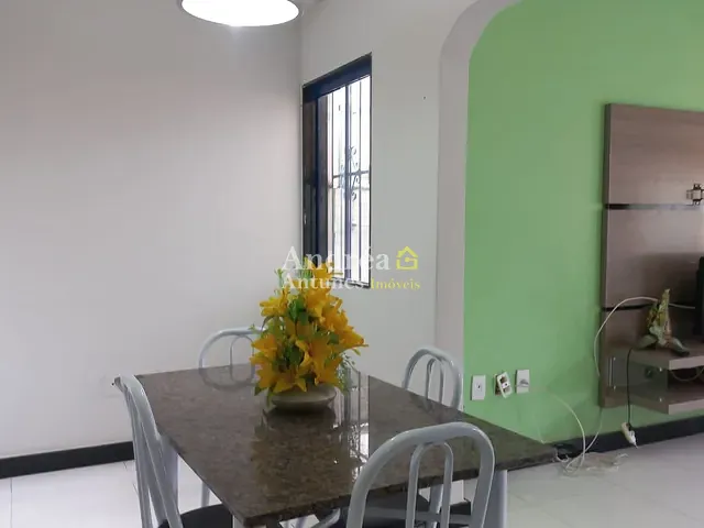 Casa 2 quartos e 3 banheiros, à venda ou para alugar, no bairro Vila Blanche em Cabo Frio