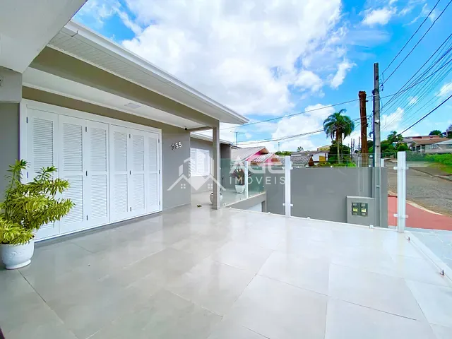 Casa com 360m² 3 quartos e 2 banheiros, à venda, no bairro Cerâmica em Erechim
