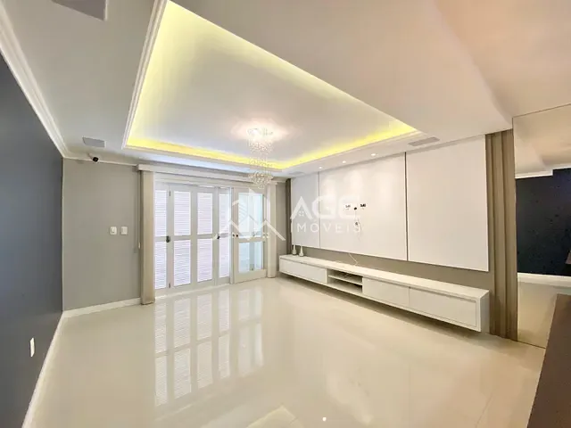 Casa com 360m² 3 quartos e 2 banheiros, à venda, no bairro Cerâmica em Erechim