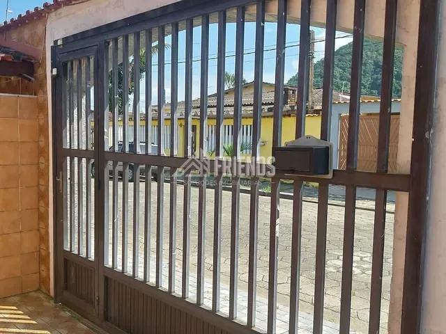 Casa 2 quartos e 2 banheiros, à venda, no bairro Santa Eugenia em Mongaguá