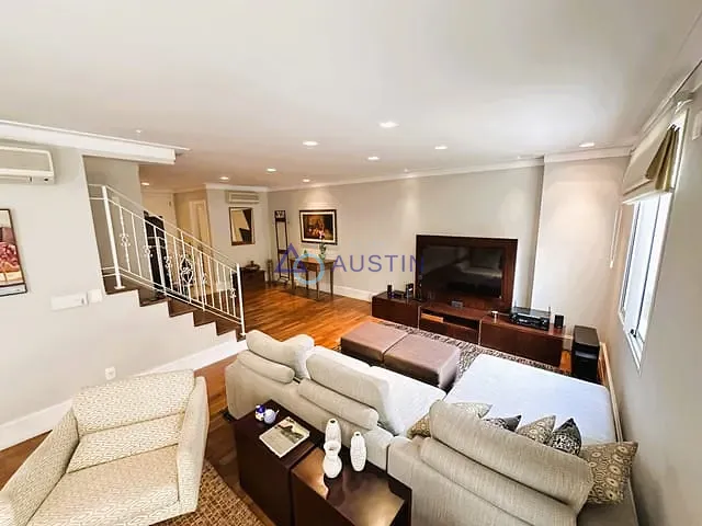 Casa com 568m² 4 quartos e 6 banheiros, à venda, no bairro Alto de Pinheiros em São Paulo
