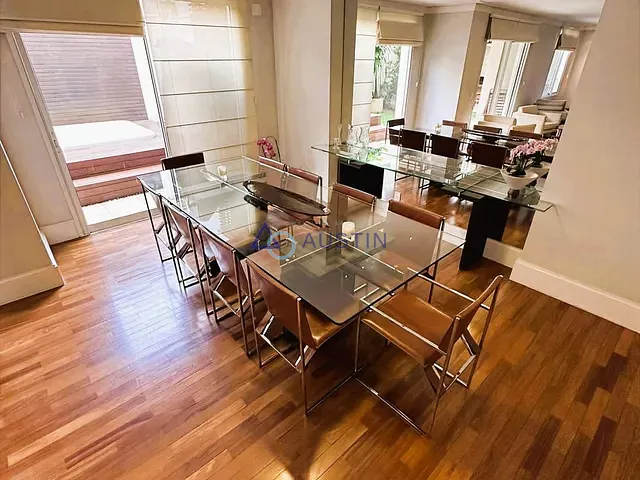 Casa com 568m² 4 quartos e 6 banheiros, à venda, no bairro Alto de Pinheiros em São Paulo
