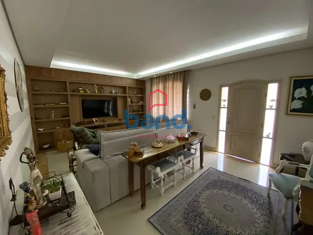 Casa com 372m² 3 quartos e 5 banheiros, à venda, no bairro Rafael Alcalá em Porto Feliz