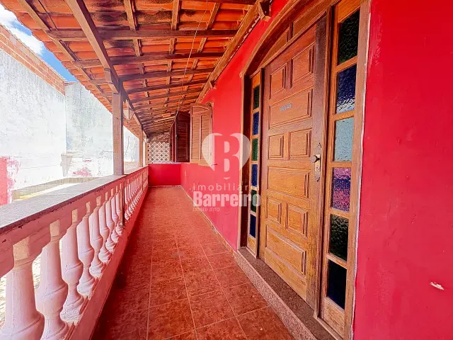 Casa 3 quartos e 2 banheiros, à venda, no bairro Bonsucesso (Barreiro) em Belo Horizonte