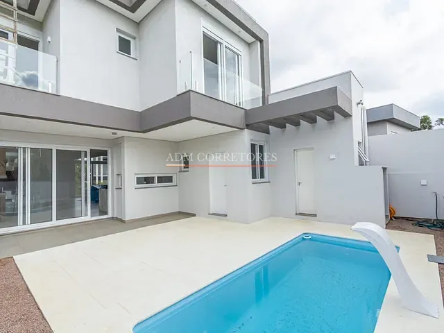 Casa com 250m² 3 quartos e 3 banheiros, à venda, no bairro Centro em Gravataí