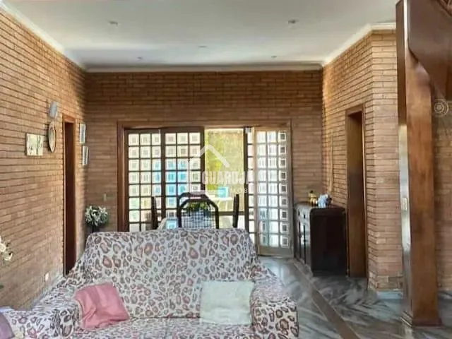 Casa 5 quartos e 5 banheiros, à venda, no bairro Jardim Virgínia em Guarujá