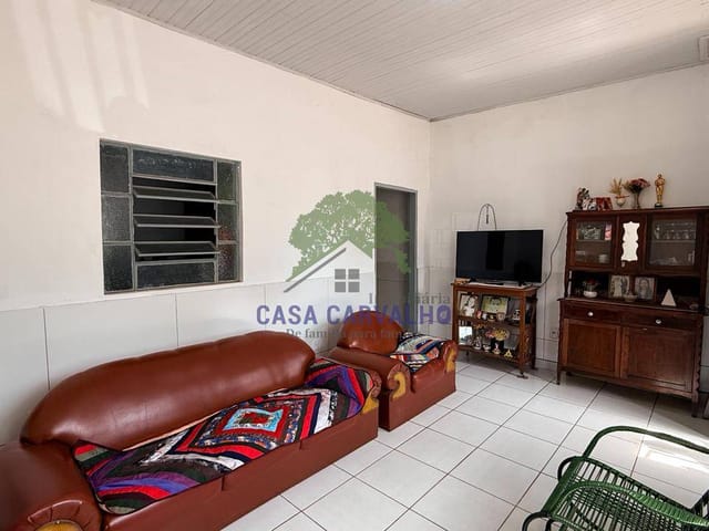 Casa 2 quartos e 2 banheiros, à venda, no bairro Centro em Corumbá