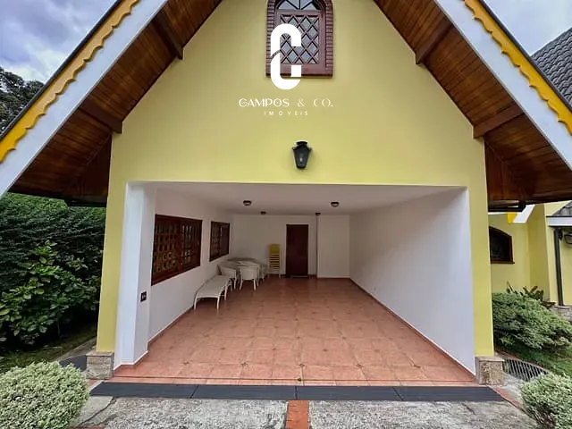 Casa com 1165m² 4 quartos e 6 banheiros, à venda ou para alugar, no bairro Jardim Véu da Noiva em Campos Do Jordão