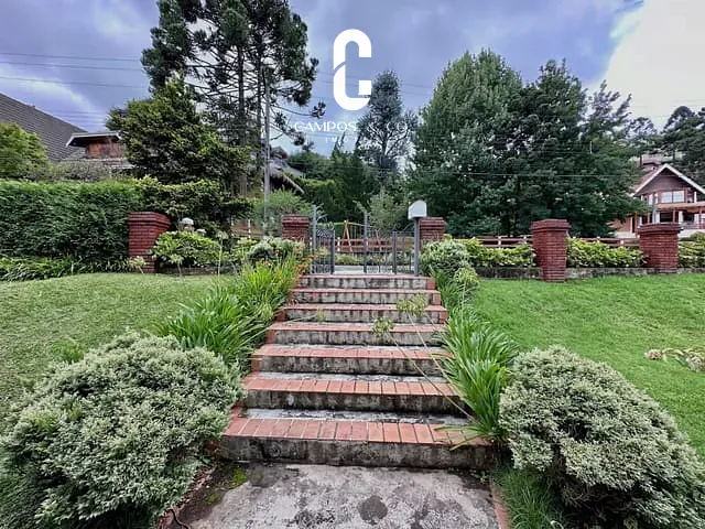Casa com 1165m² 4 quartos e 6 banheiros, à venda ou para alugar, no bairro Jardim Véu da Noiva em Campos Do Jordão