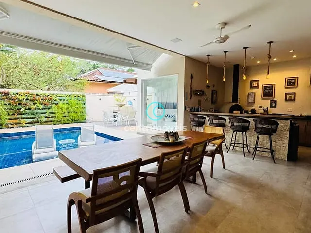 Casa com 391m² 4 quartos e 7 banheiros, à venda, no bairro Barra da Tijuca em Rio de Janeiro