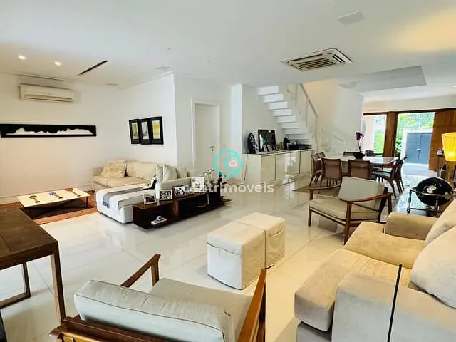 Casa com 391m² 4 quartos e 7 banheiros, à venda, no bairro Barra da Tijuca em Rio de Janeiro