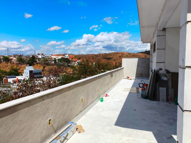 Casa com 373m² 3 quartos e 5 banheiros, à venda, no bairro Cidade Nova em Governador Valadares