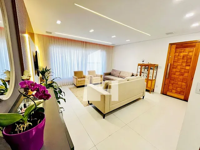 Casa com 315m² 3 quartos e 4 banheiros, à venda, no bairro Vila Rosália em Guarulhos