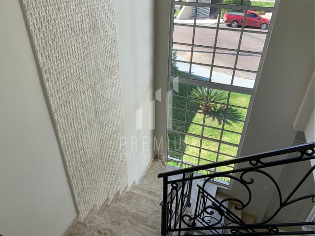 Casa 4 quartos e 2 banheiros, à venda, no bairro ORFÃS em PONTA GROSSA