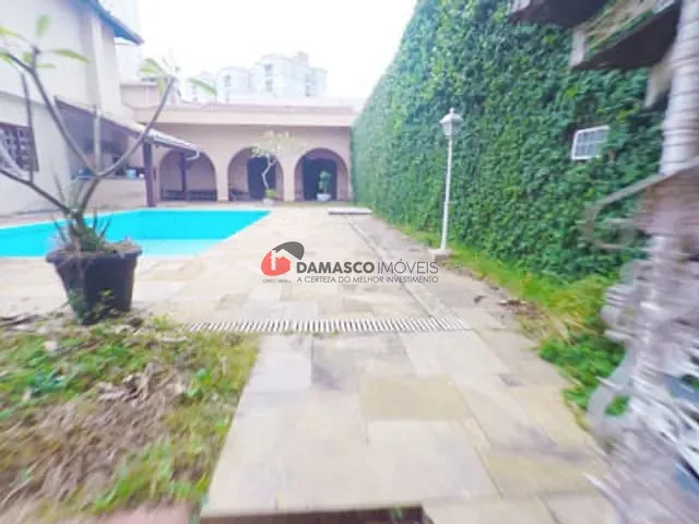 Casa com 640m² 4 quartos e 1 banheiro, à venda, no bairro Santa Maria em São Caetano do Sul