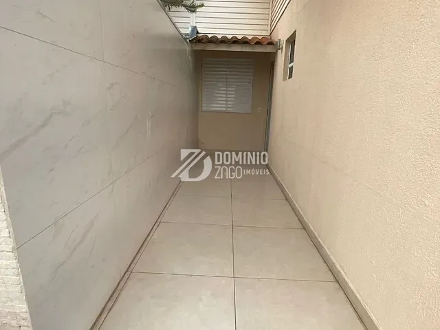 Casa com 125m² 3 quartos e 1 banheiro, à venda, no bairro Recreio dos Bandeirantes em Uberaba