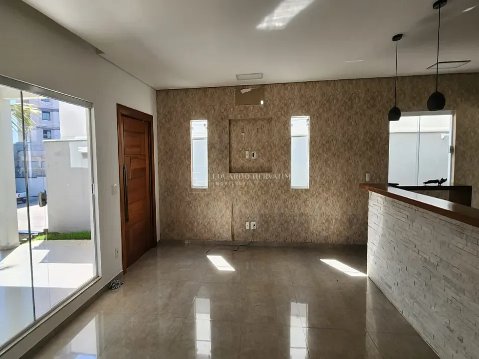 Casa, 3 quartos, 214 m² - Foto 2