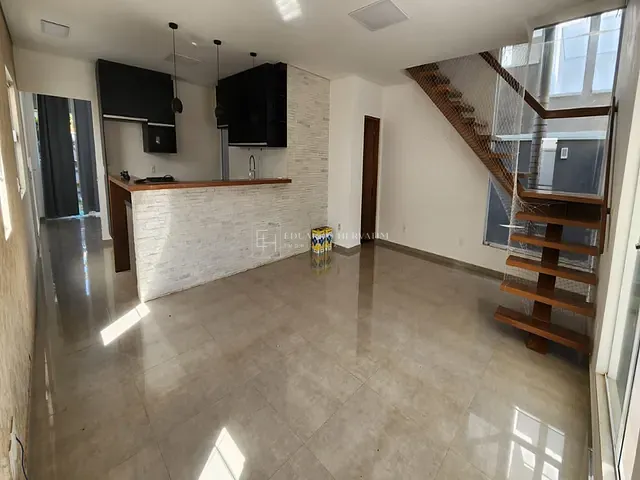 Casa 3 quartos e 4 banheiros, à venda, no bairro Parque Residencial Eloy Chaves em Jundiaí