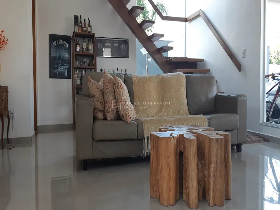 Casa, 3 quartos, 214 m² - Foto 3
