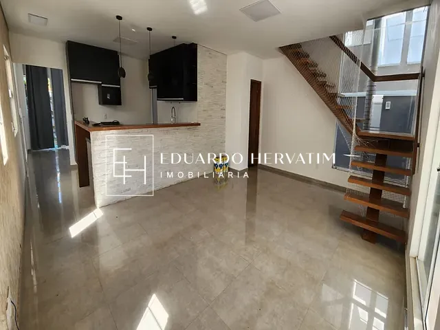 Casa 3 quartos e 4 banheiros, à venda, no bairro Parque Residencial Eloy Chaves em Jundiaí