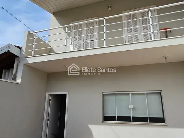 Casa com 150m² 2 quartos e 4 banheiros, à venda, no bairro Parque Residencial Jaguari em Americana