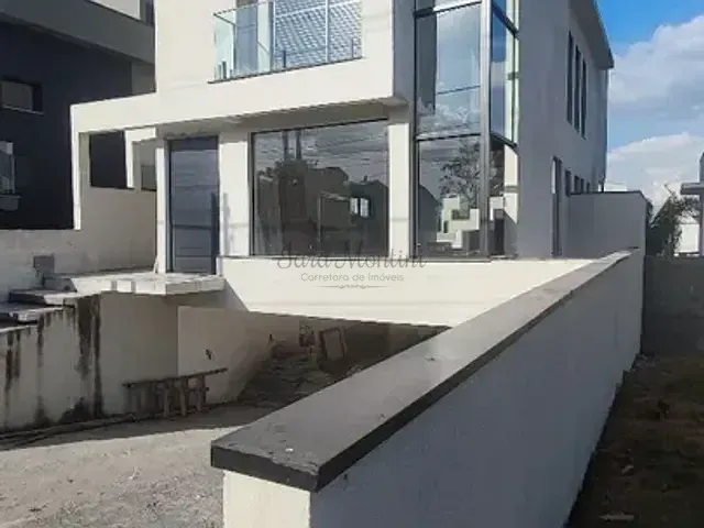 Casa com 297m² 3 quartos e 4 banheiros, à venda, no bairro Pitas em Cotia