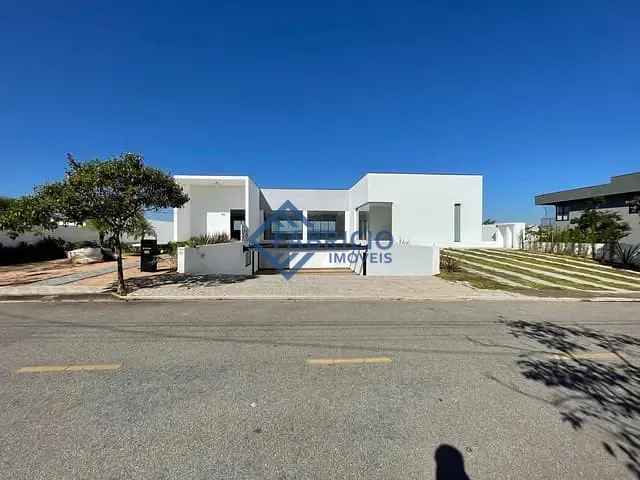Casa com 1200m² 4 quartos e 8 banheiros, à venda, no bairro Condomínio Delle Stelle em Louveira