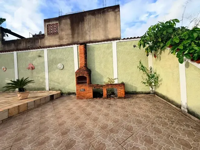 Casa com 500m² 2 quartos e 2 banheiros, à venda, no bairro Engenho Pequeno em Nova Iguaçu