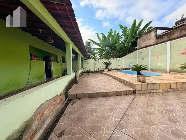 Casa com 500m² 2 quartos e 2 banheiros, à venda, no bairro Engenho Pequeno em Nova Iguaçu