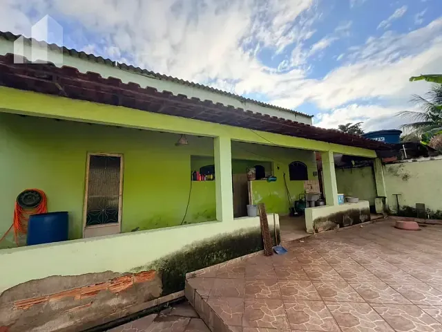 Casa com 500m² 2 quartos e 2 banheiros, à venda, no bairro Engenho Pequeno em Nova Iguaçu