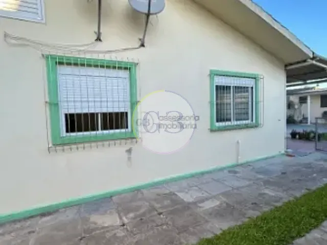 Casa 3 quartos e 3 banheiros, à venda, no bairro Três Vendas em Pelotas