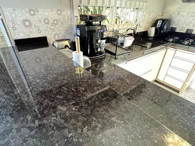 Casa com 360m² 3 quartos e 4 banheiros, à venda, no bairro Pedra Branca em Palhoça