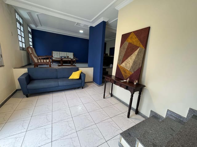 Casa com 300m² 5 quartos e 4 banheiros, à venda, no bairro Farolândia em Aracaju