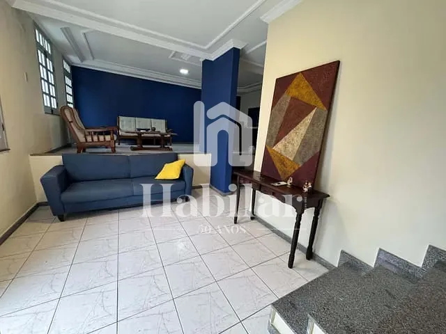 Casa com 300m² 5 quartos e 4 banheiros, à venda, no bairro Farolândia em Aracaju