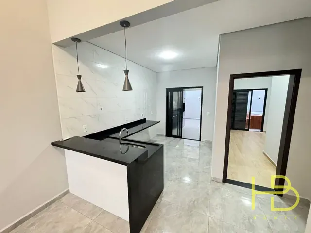 Casa 3 quartos e 2 banheiros, à venda, no bairro Horto Florestal em Sorocaba
