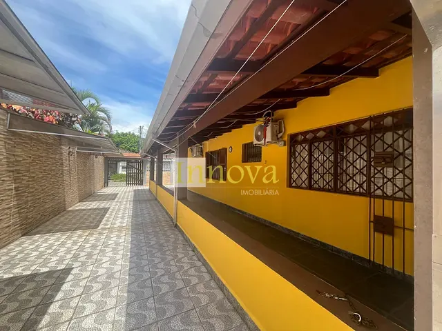 Casa com 250m² 2 quartos e 1 banheiro, à venda, no bairro Sumaré em Caraguatatuba