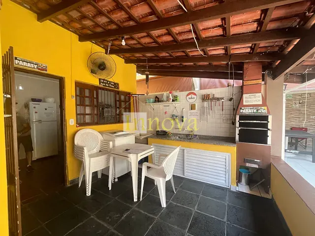 Casa com 250m² 2 quartos e 1 banheiro, à venda, no bairro Sumaré em Caraguatatuba