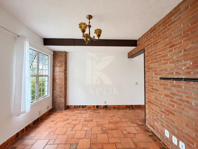 Casa 2 quartos e 1 banheiro, à venda, no bairro Parque Villa Flores em Sumaré