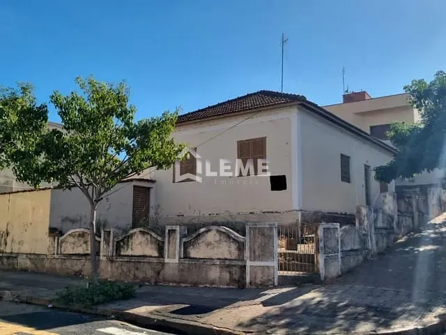 Casa com 300m² 2 quartos e 1 banheiro, à venda, no bairro Centro em Mococa