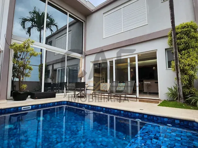 Casa com 360m² 4 quartos e 6 banheiros, à venda, no bairro Chácara Panorama em Jaguariúna