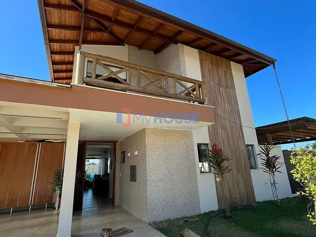 Casa com 950m² 5 quartos e 6 banheiros, à venda, no bairro Jardim Atlântico em Ilhéus