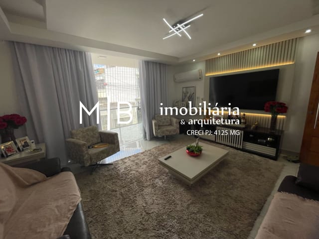 Casa com 260m² 3 quartos e 3 banheiros, à venda, no bairro CENTRO em CATAGUASES