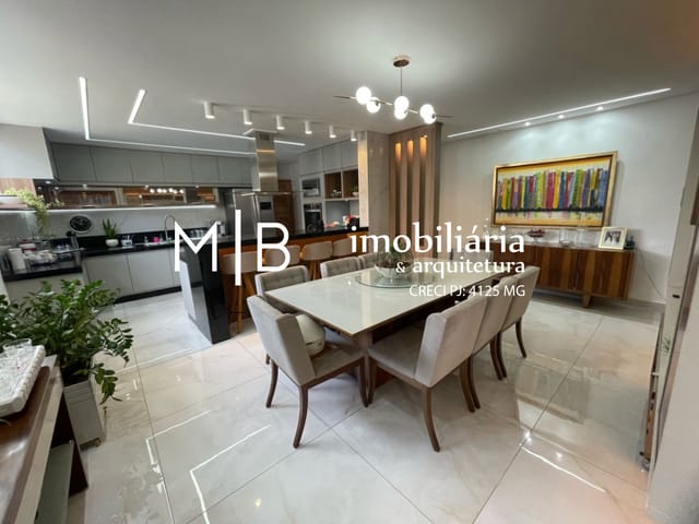 Casa com 260m² 3 quartos e 3 banheiros, à venda, no bairro CENTRO em CATAGUASES
