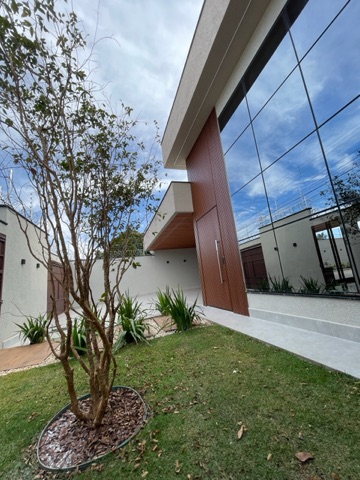 Casa com 397m² 4 quartos e 1 banheiro, à venda, no bairro Jardim Europa em Goiânia