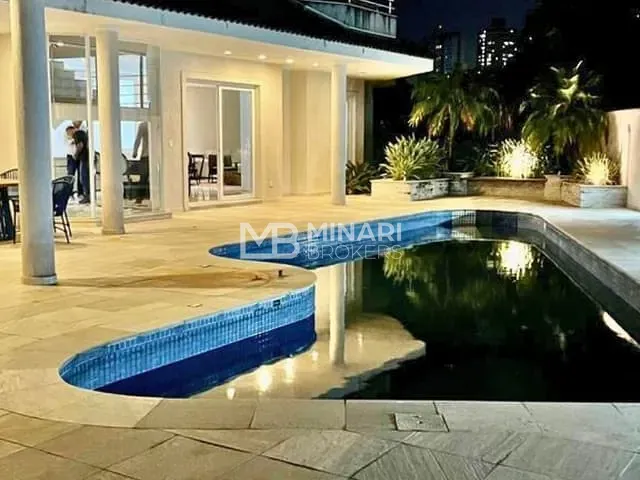 Casa com 738m² 4 quartos e 6 banheiros, para alugar, no bairro Alphaville em Santana de Parnaíba
